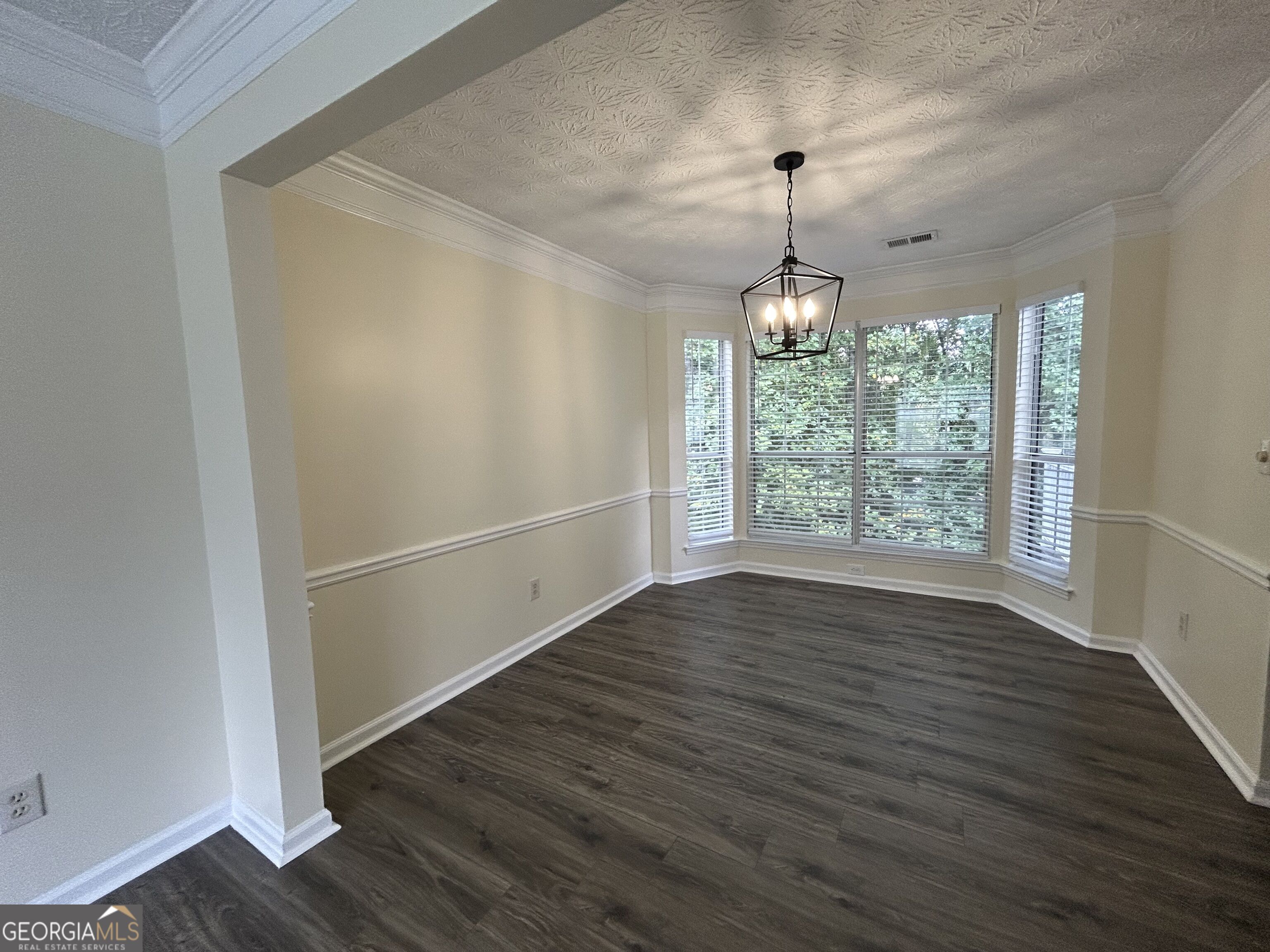 4800 Streamside Drive Property Photo 4