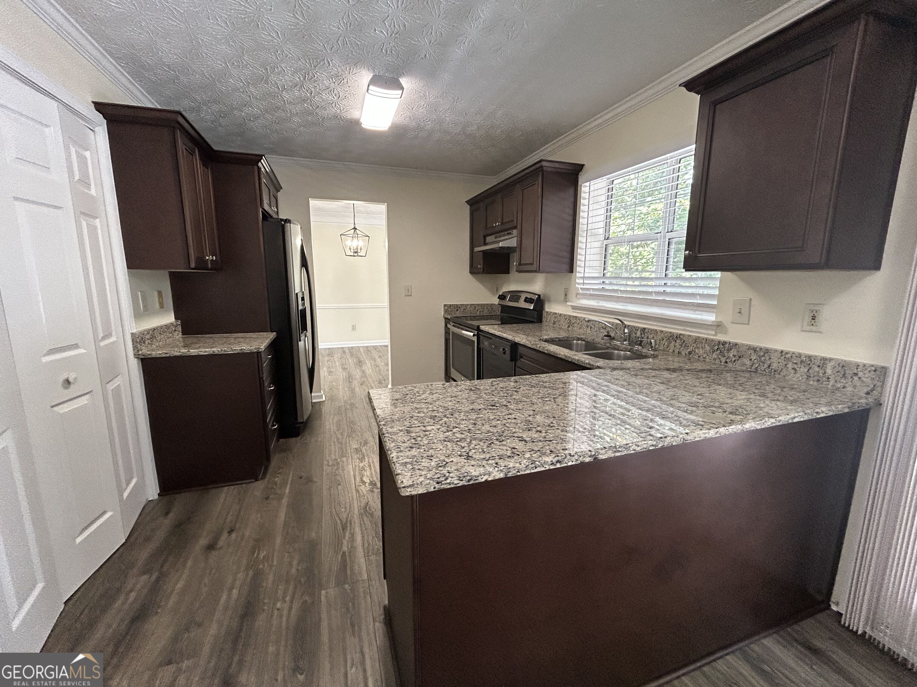 4800 Streamside Drive Property Photo 6