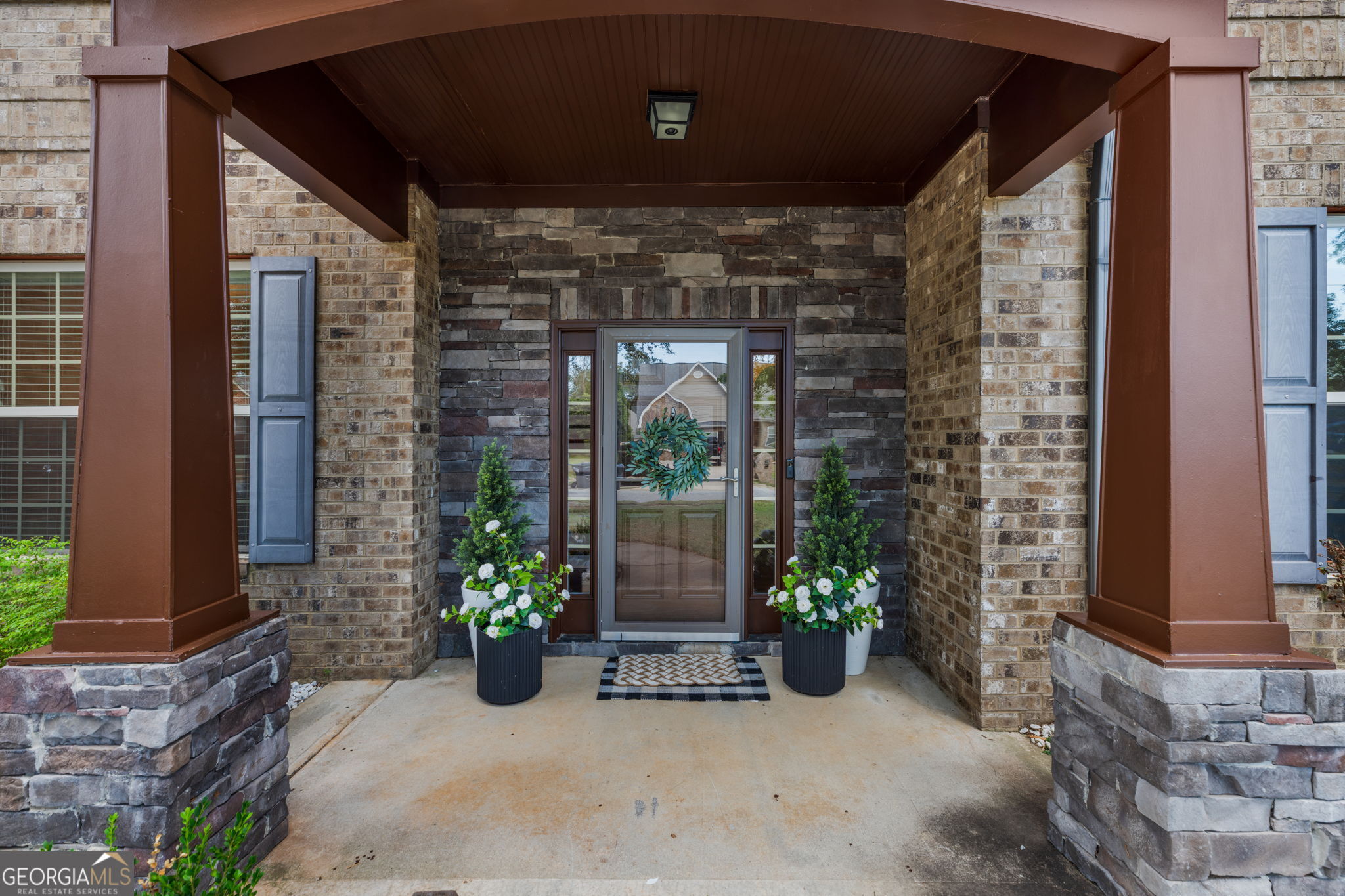 102 Black Hawke Lane Property Photo 3