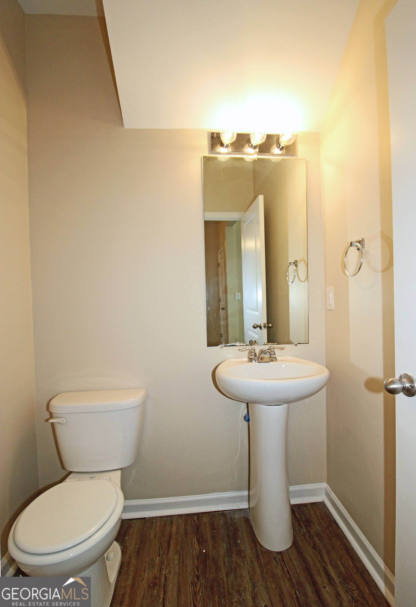 205 Aberdeen Way Property Photo 10