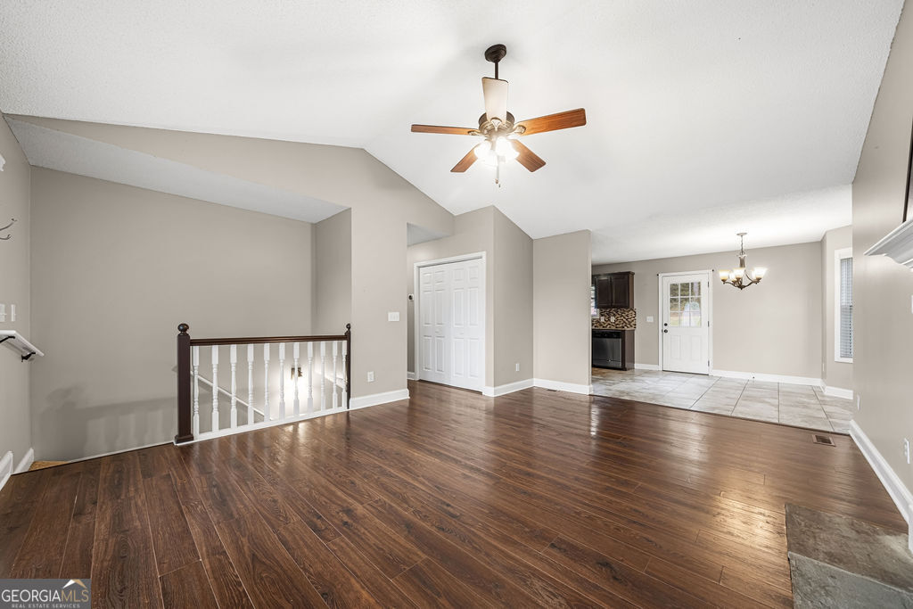17 Rocky Avenue Nw Property Photo 6