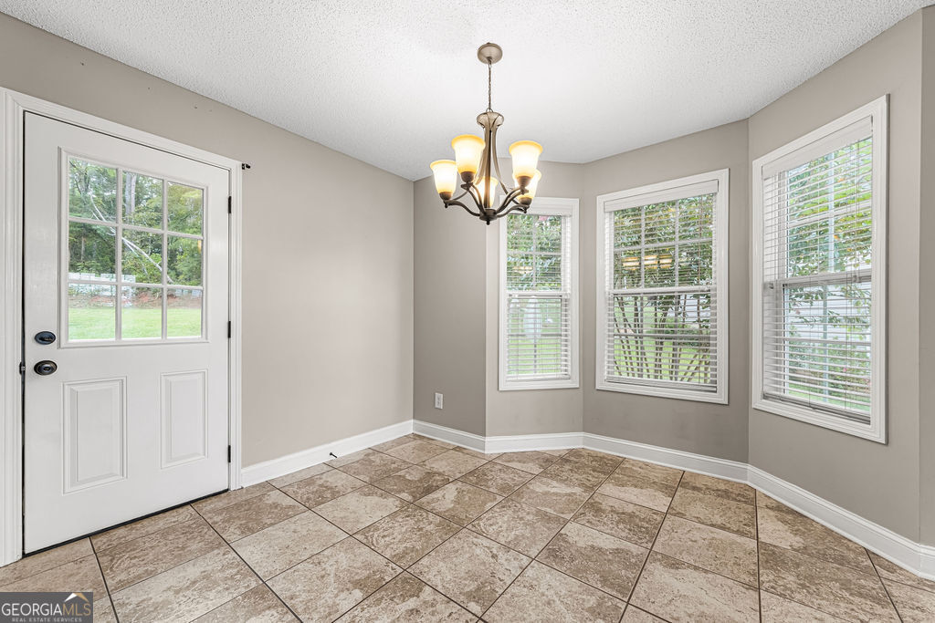 17 Rocky Avenue Nw Property Photo 8