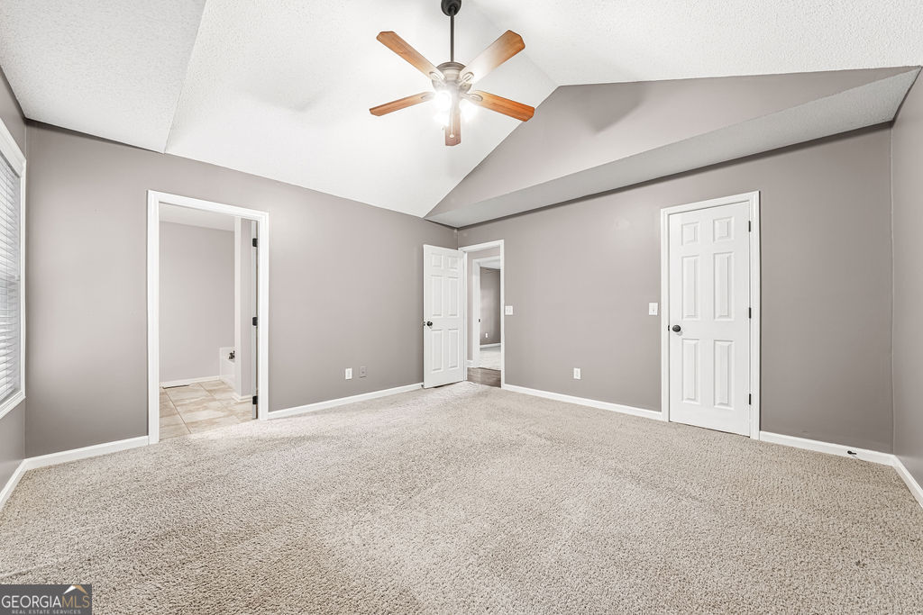 17 Rocky Avenue Nw Property Photo 12