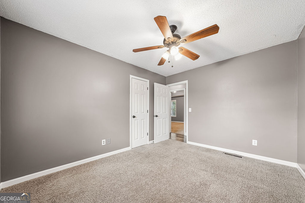 17 Rocky Avenue Nw Property Photo 15