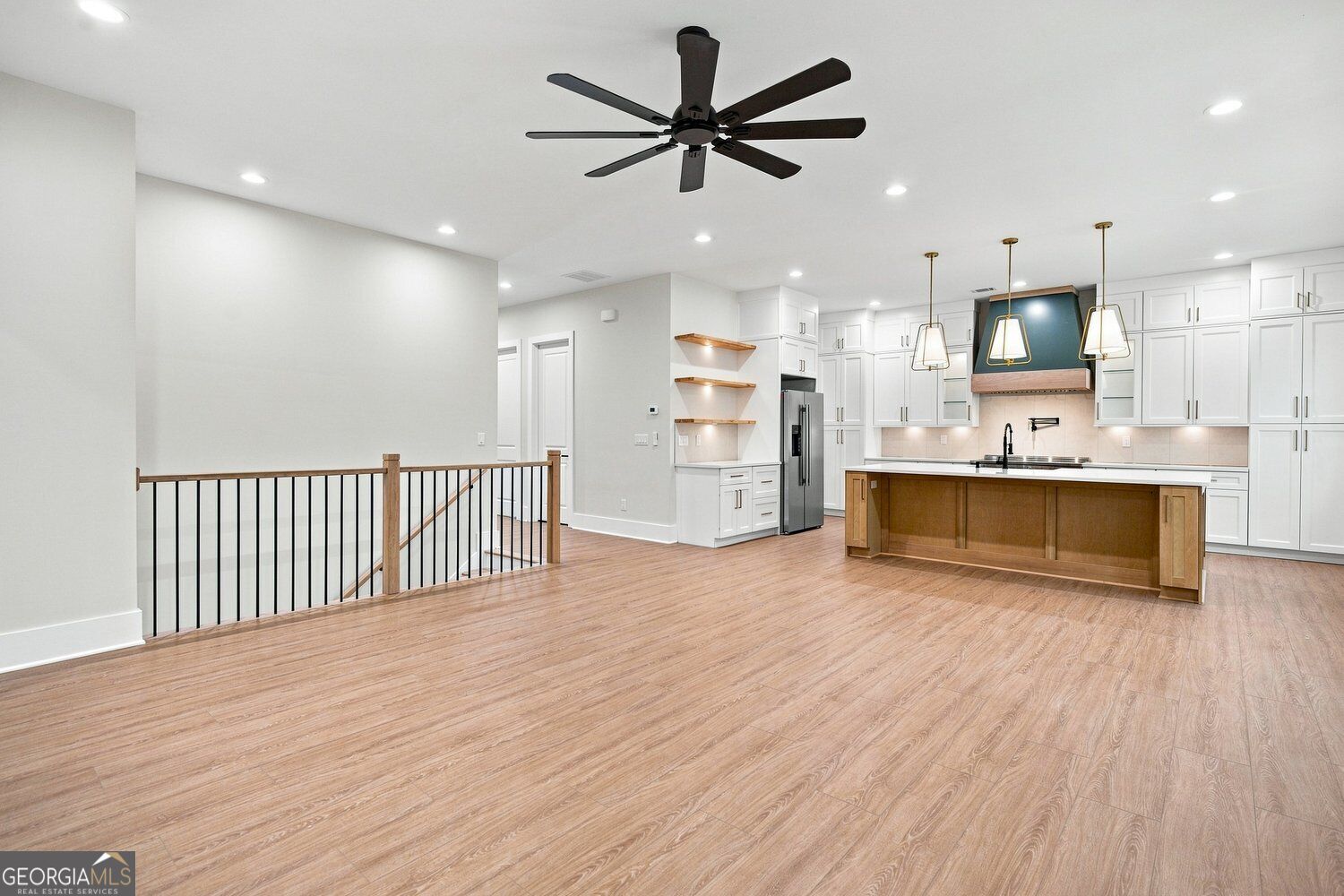 2541 Aniki Bee Drive Property Photo 10