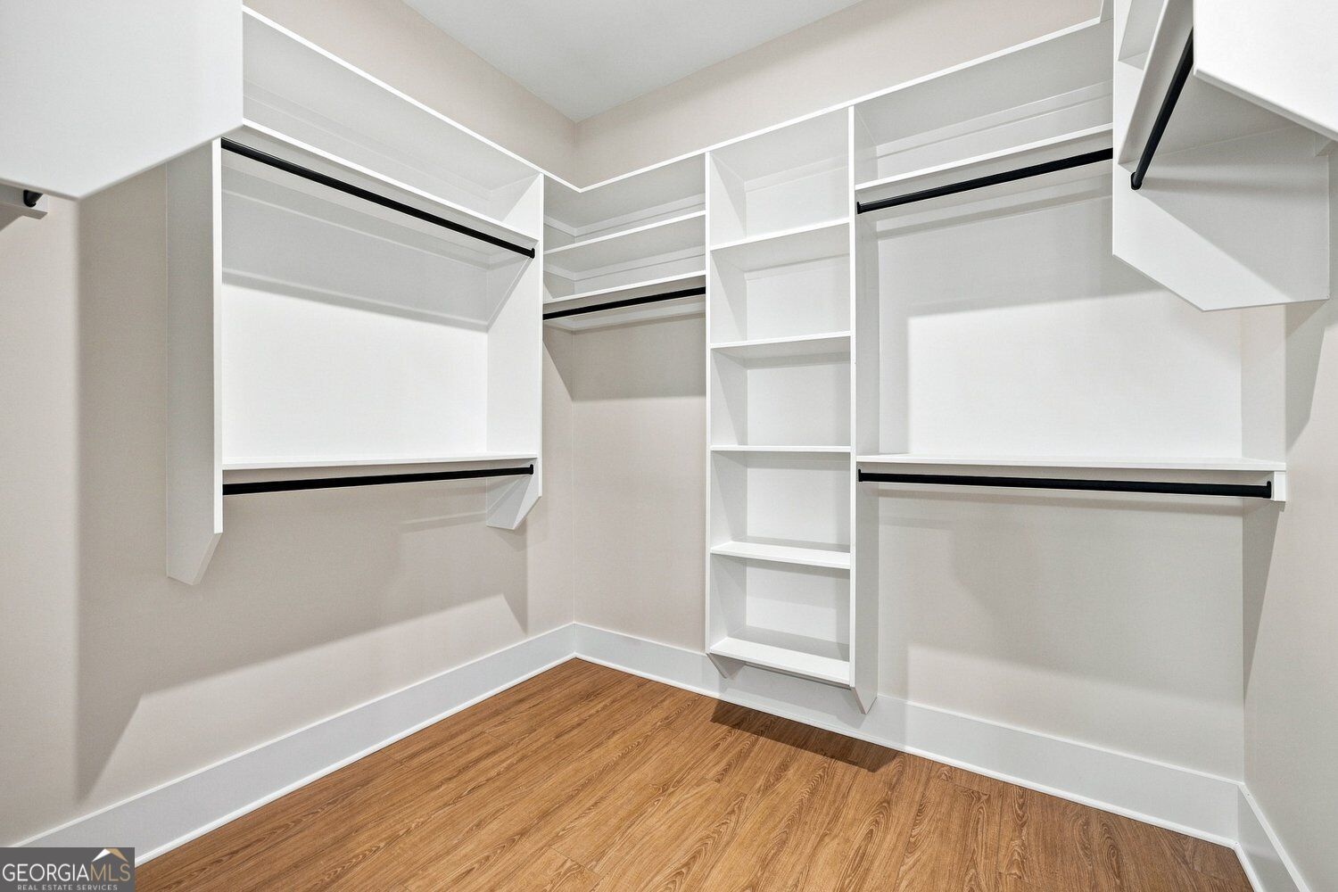 2541 Aniki Bee Drive Property Photo 27