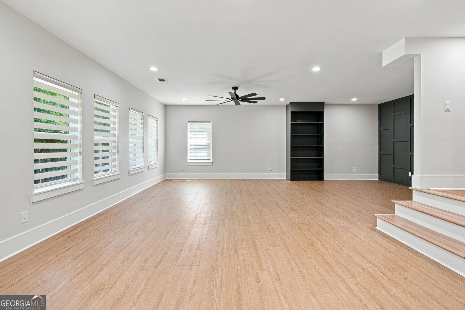 2541 Aniki Bee Drive Property Photo 28