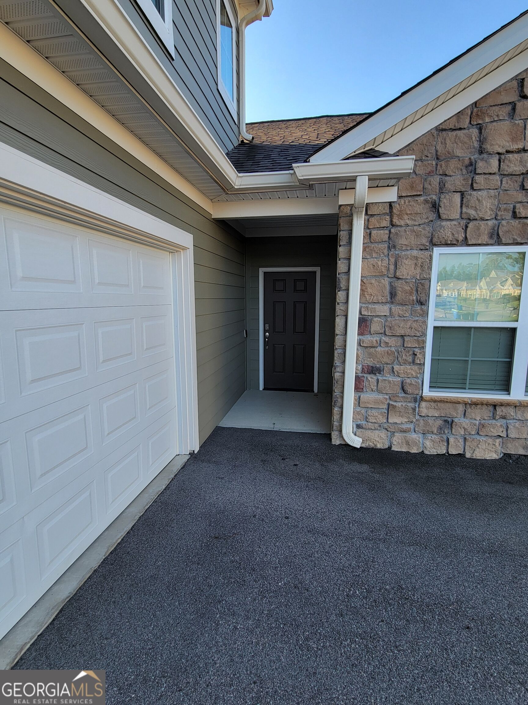 1163 Brookstone Way Property Photo 4