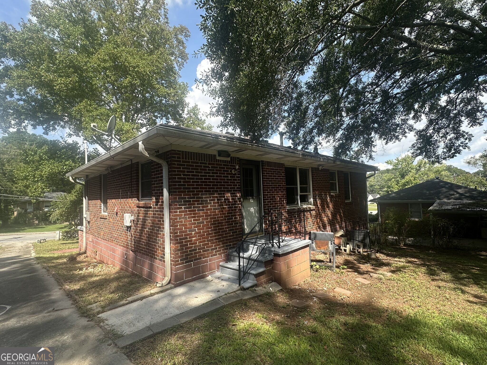 5632 Ash Street Property Photo 3