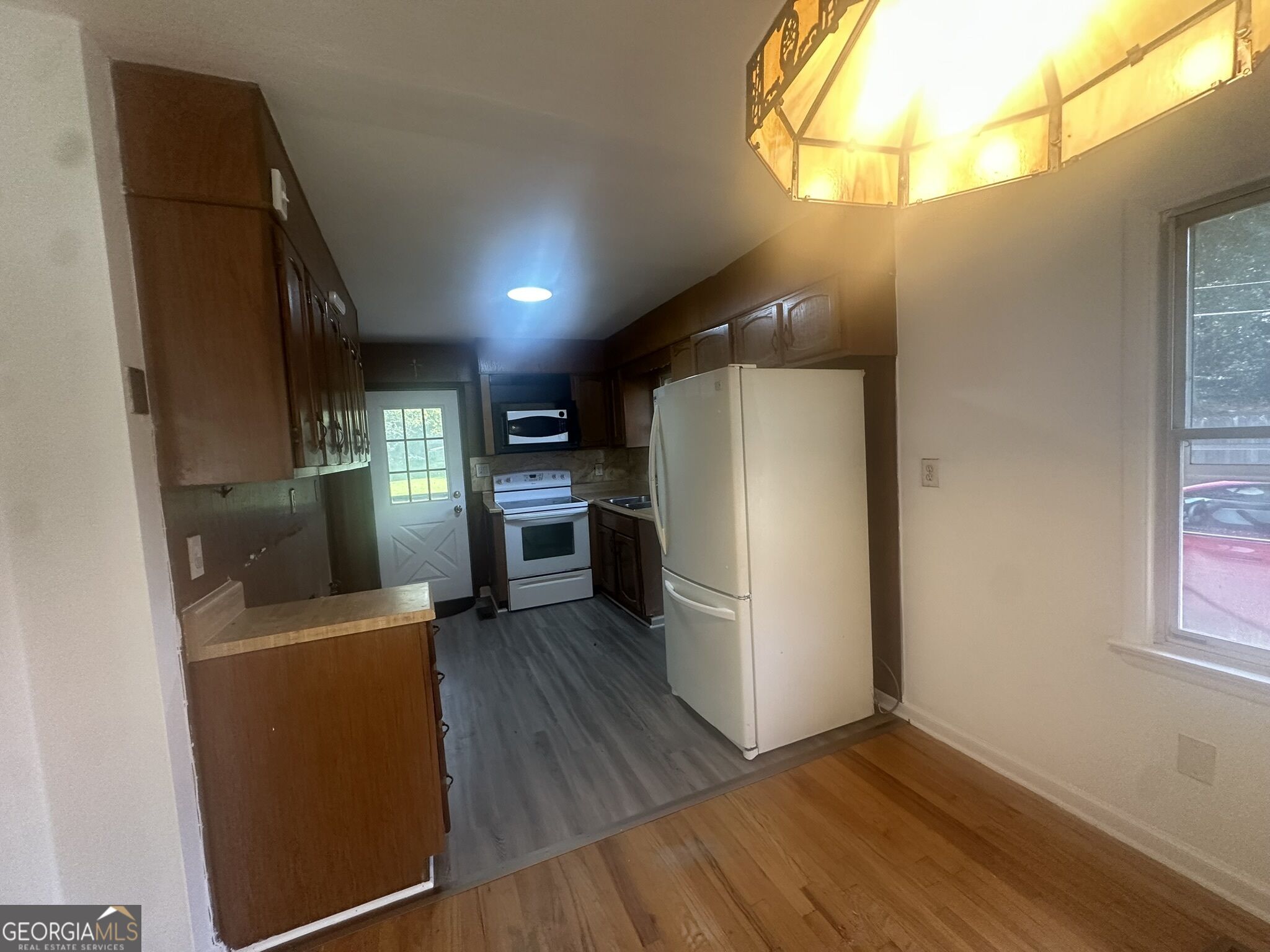 5632 Ash Street Property Photo 6