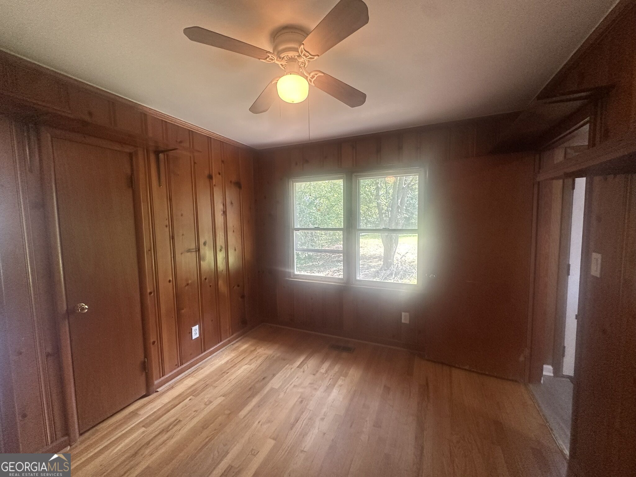 5632 Ash Street Property Photo 9