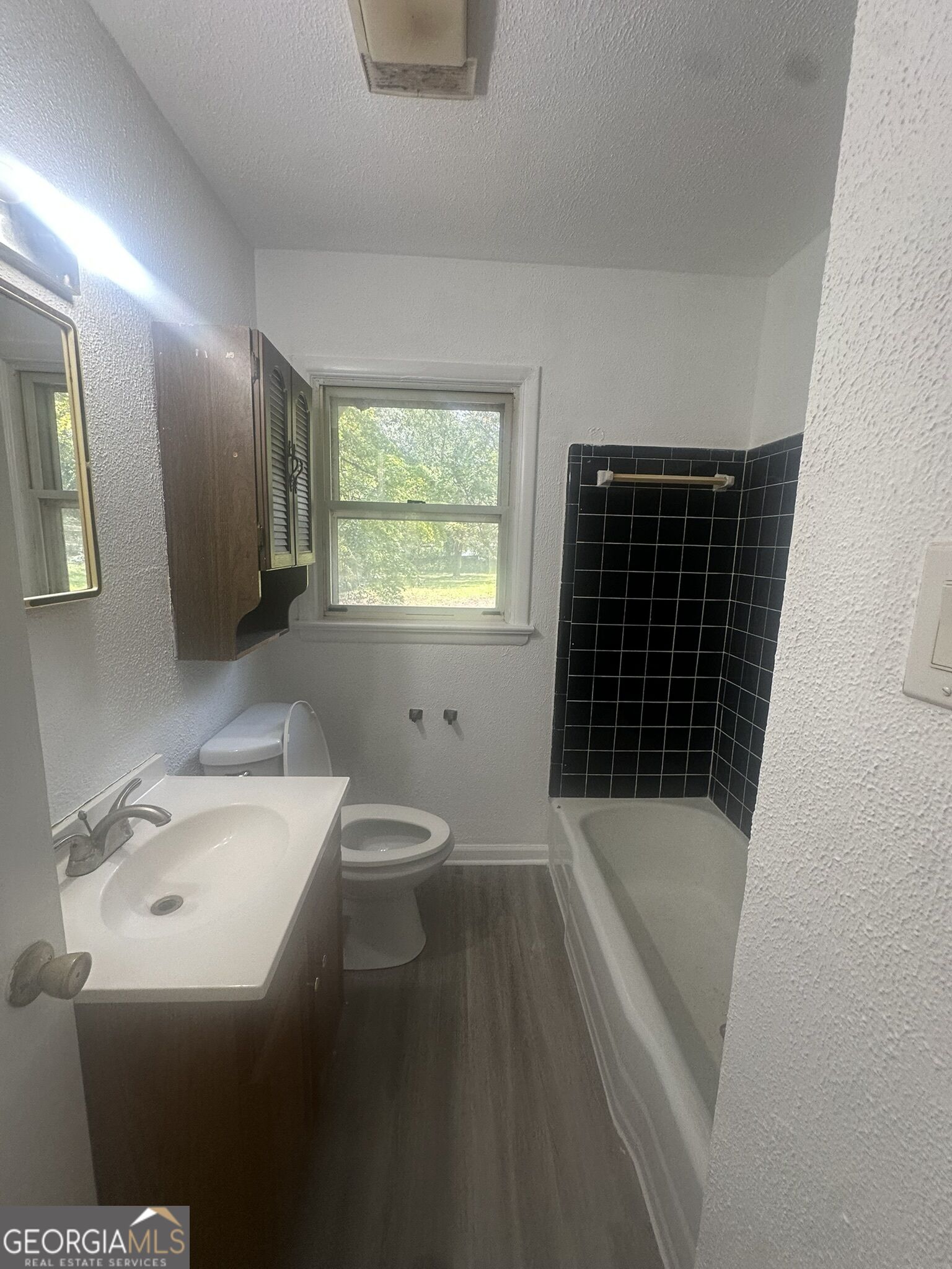 5632 Ash Street Property Photo 10