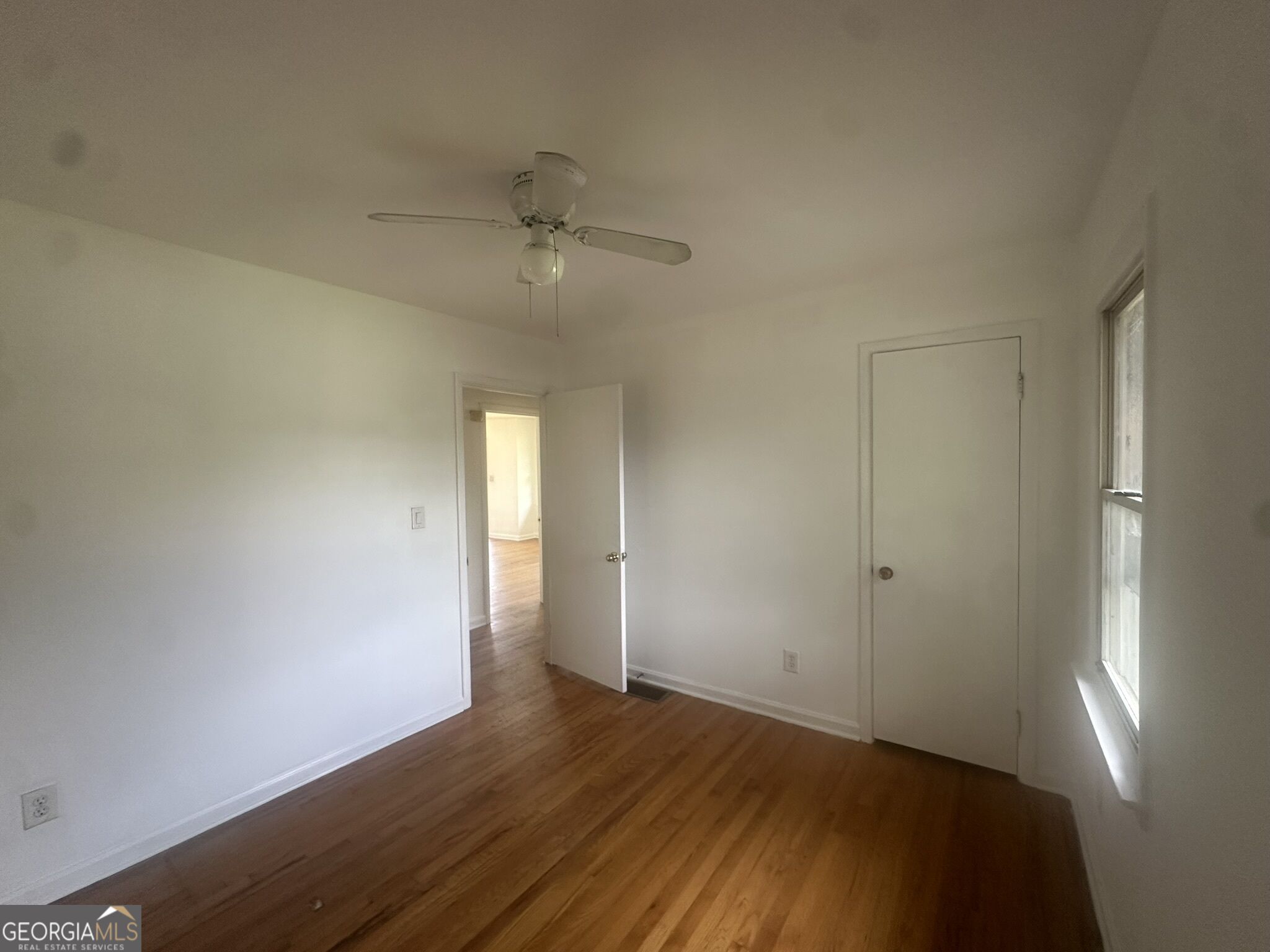 5632 Ash Street Property Photo 13