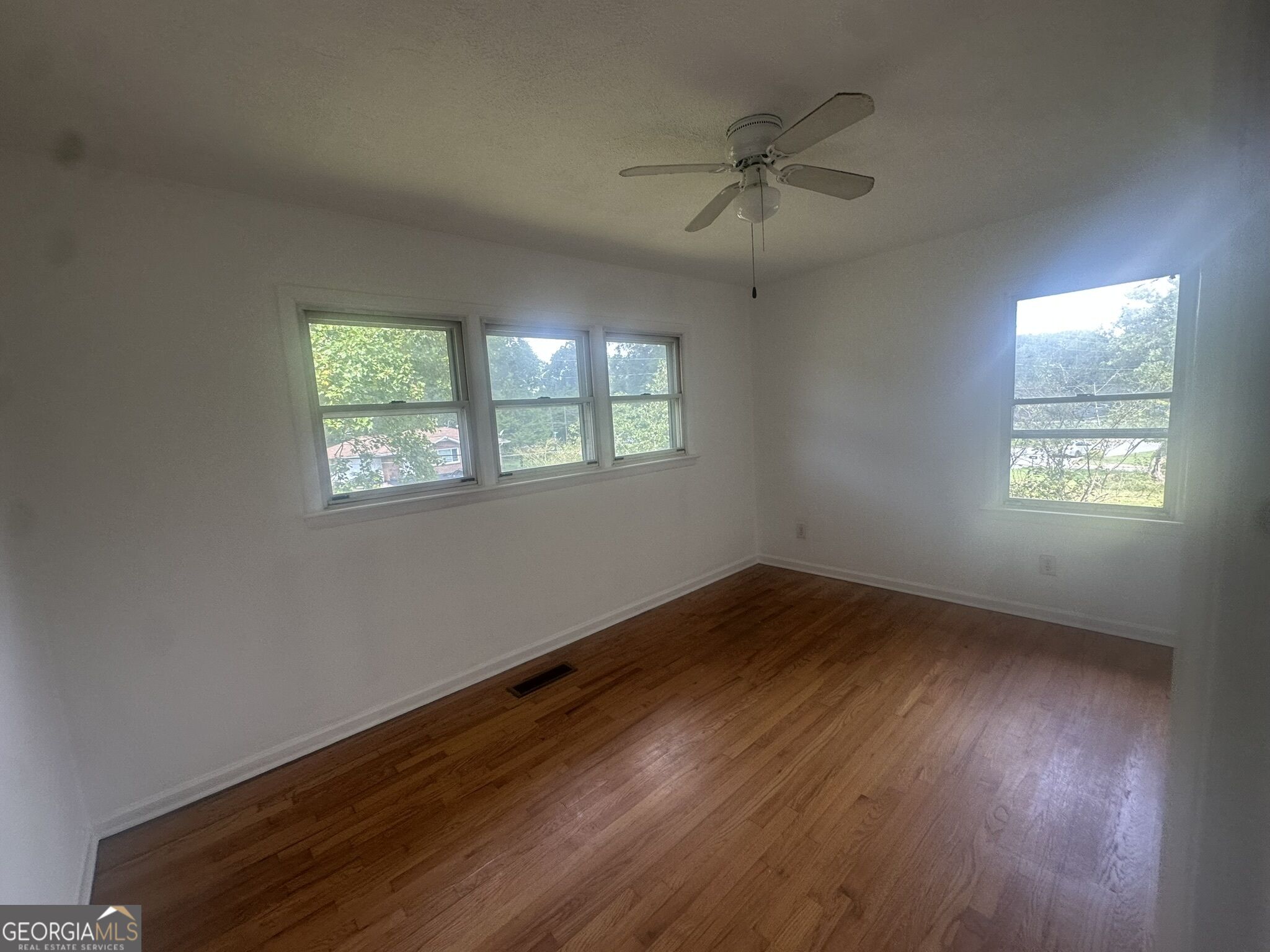 5632 Ash Street Property Photo 14