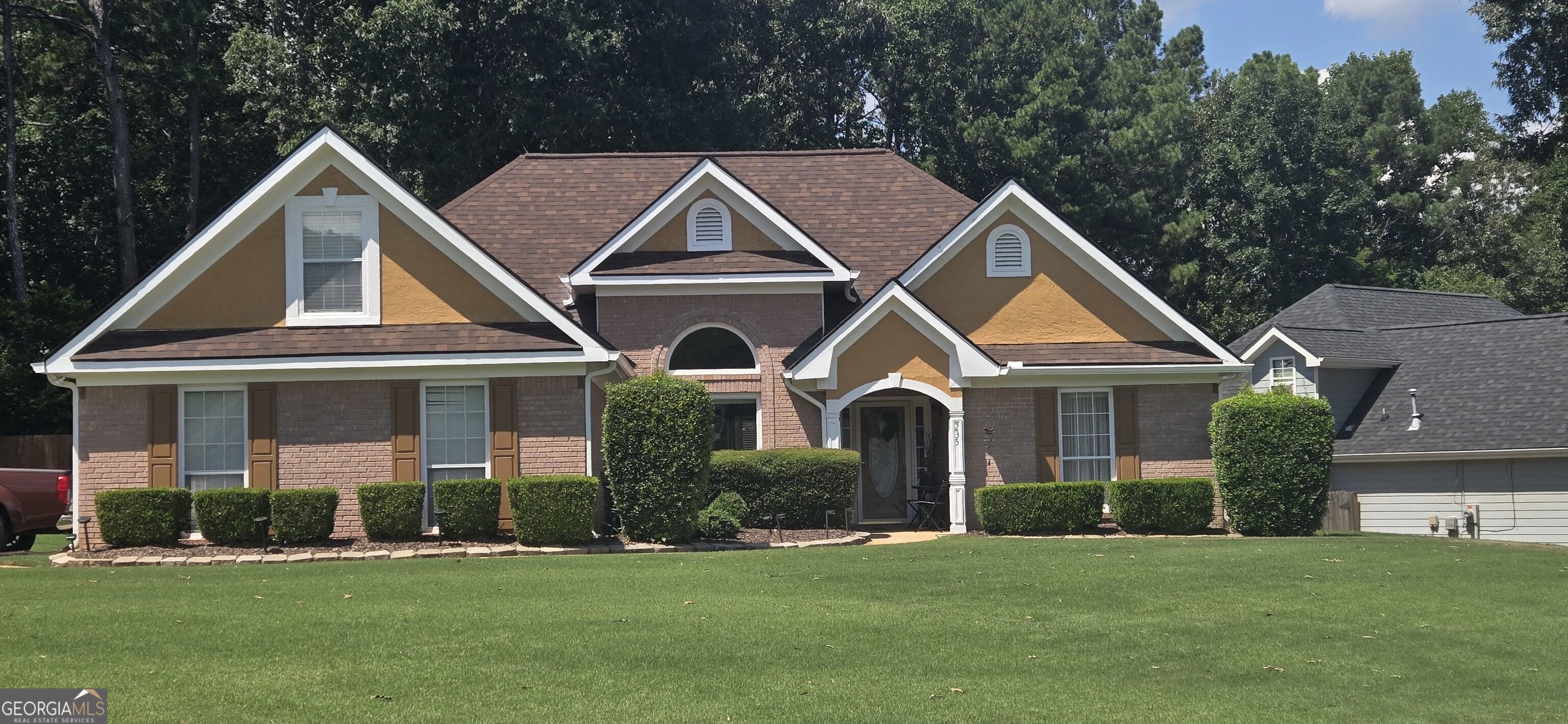 235 Wisteria Boulevard Property Photo 1