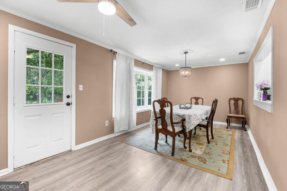 118 Lee Street Property Photo 8