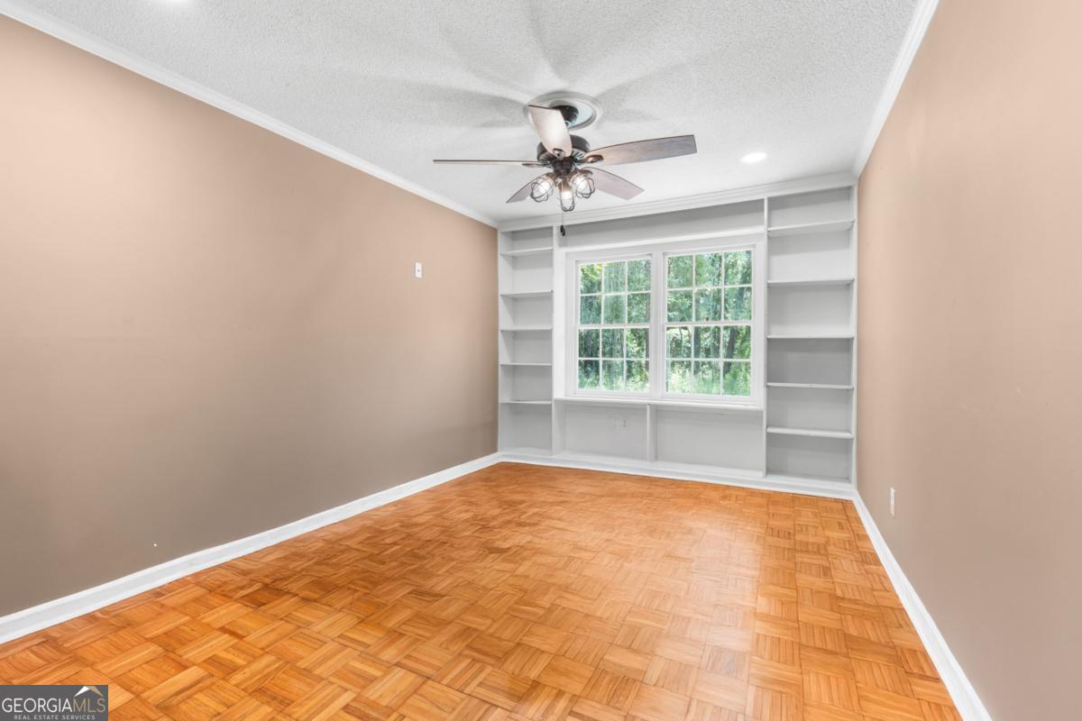 118 Lee Street Property Photo 11