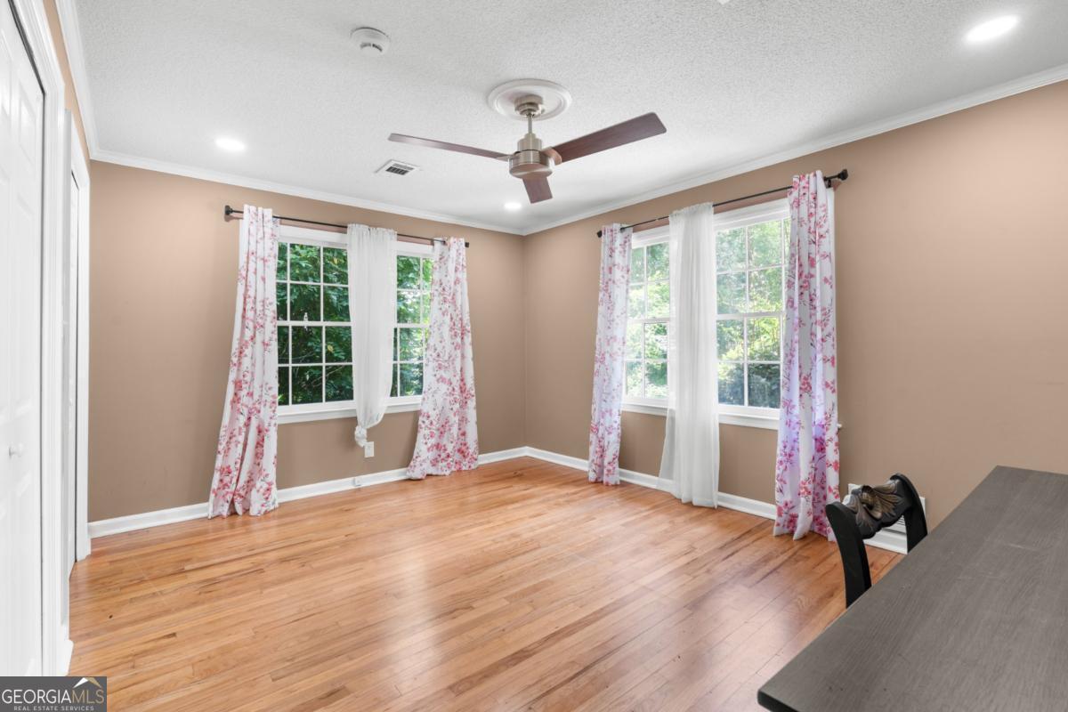 118 Lee Street Property Photo 12