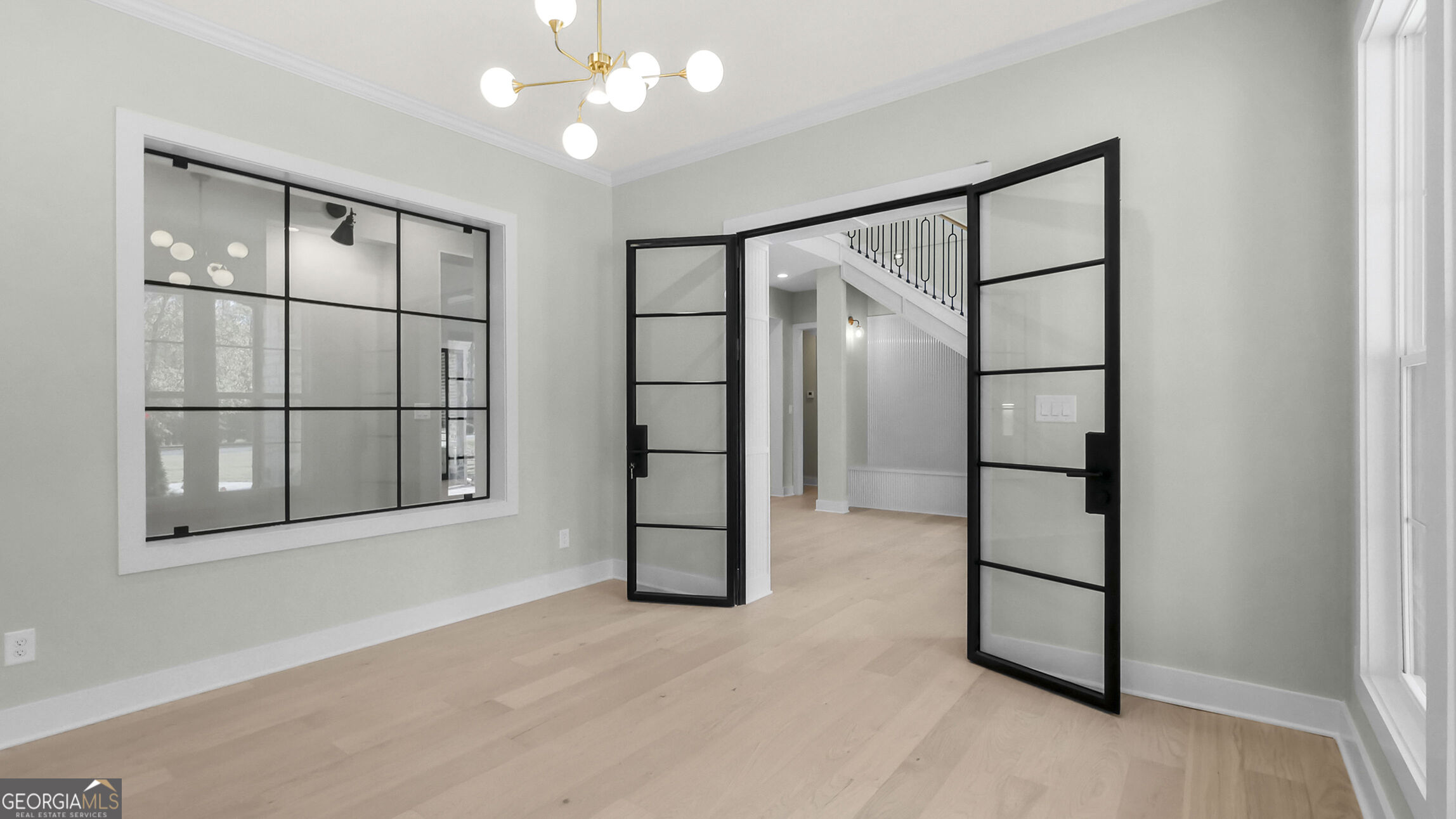 450 Vinings Walk Property Photo 4