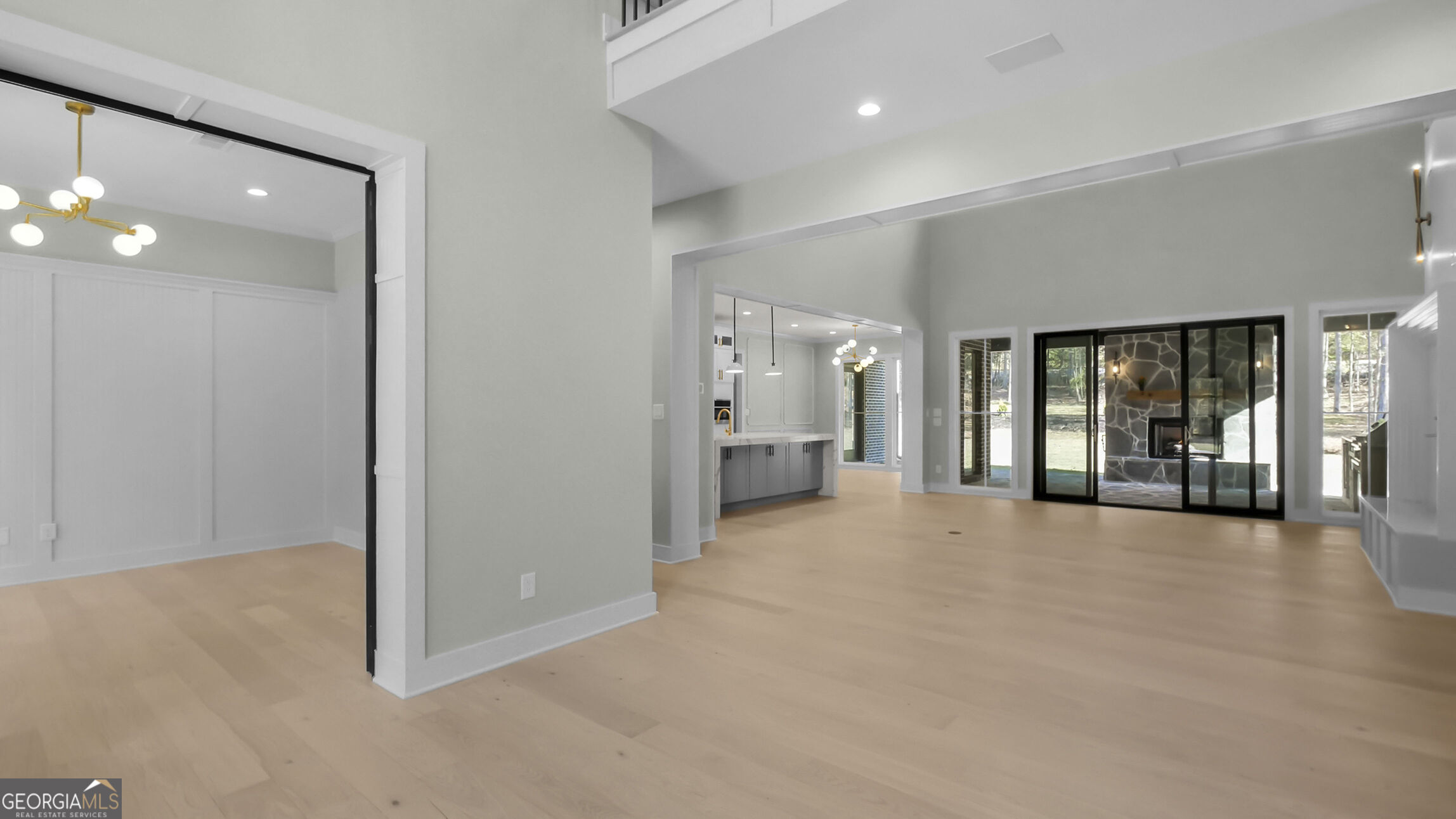 450 Vinings Walk Property Photo 6