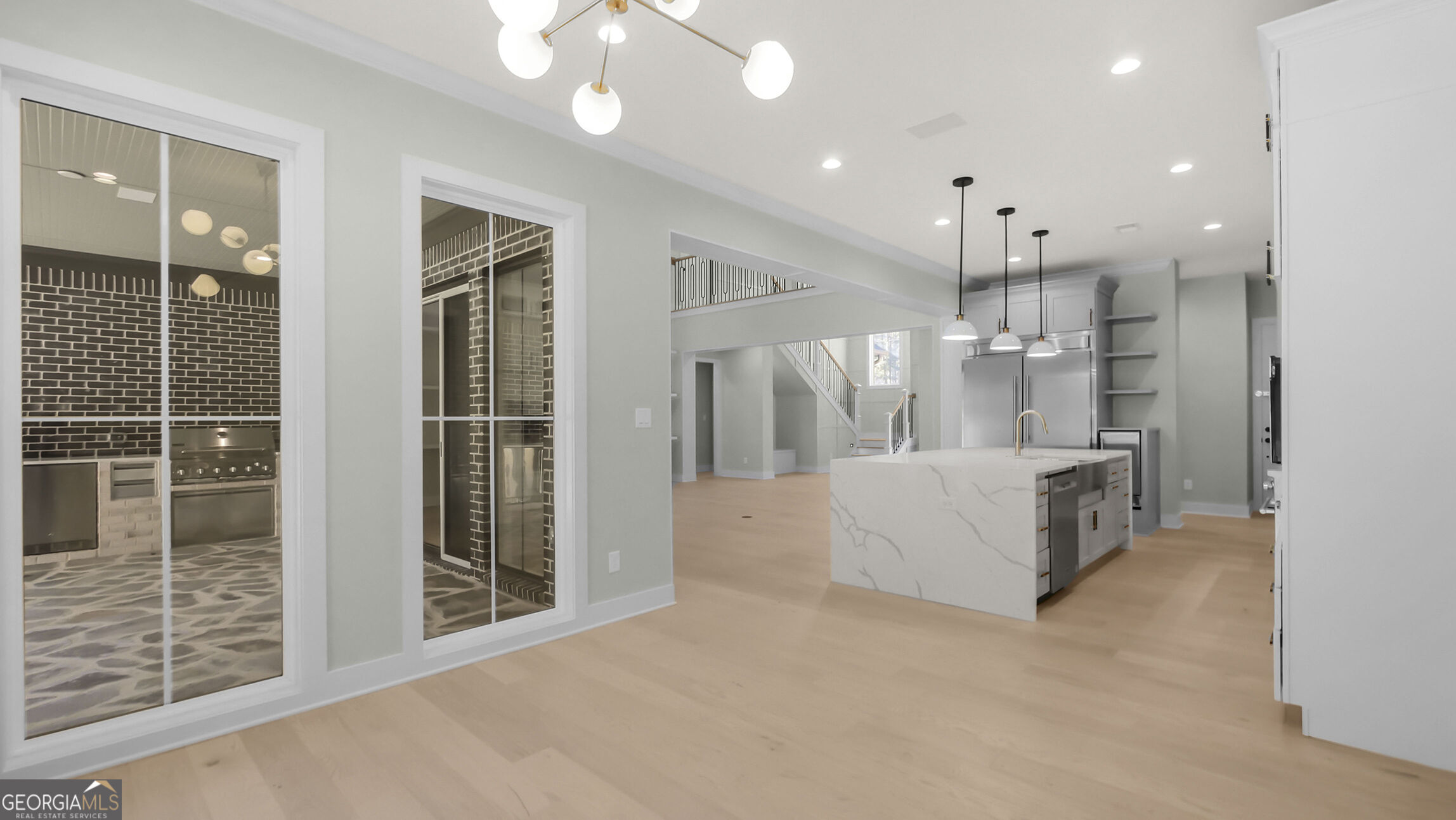 450 Vinings Walk Property Photo 8
