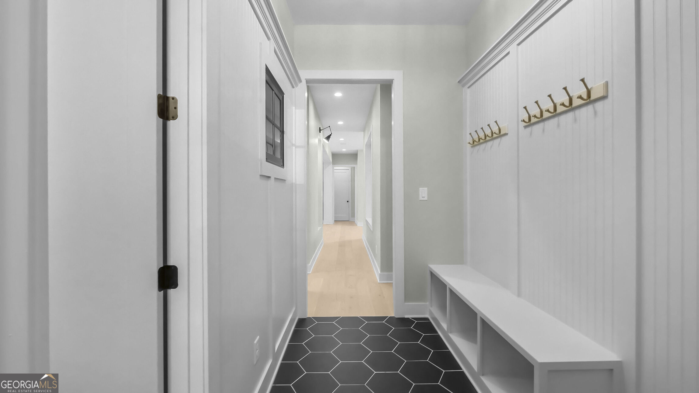 450 Vinings Walk Property Photo 11