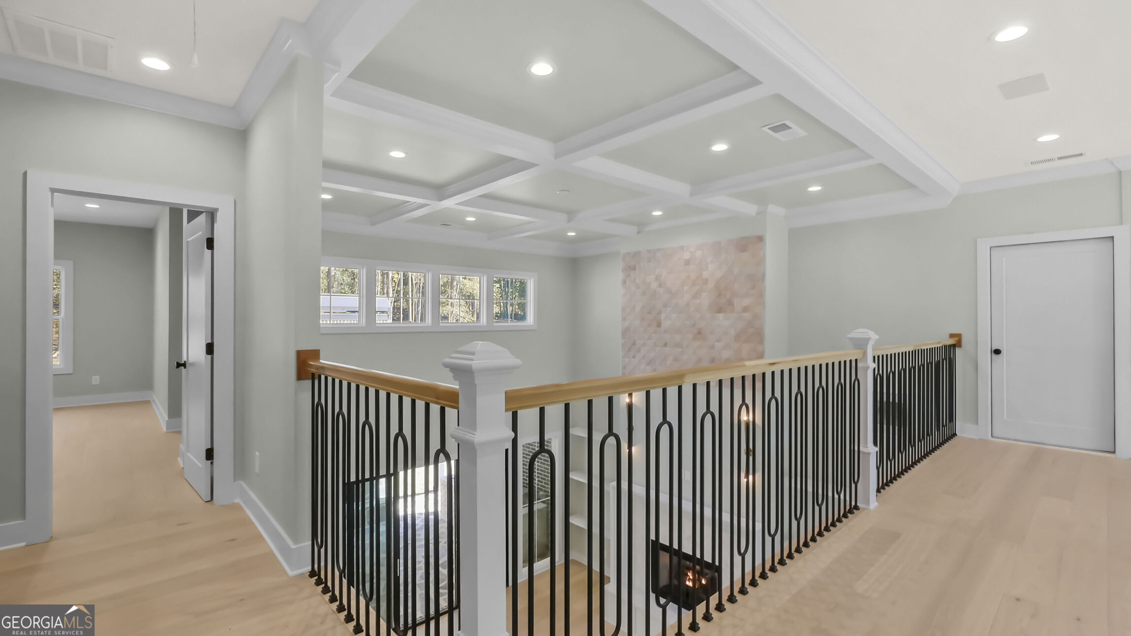450 Vinings Walk Property Photo 18