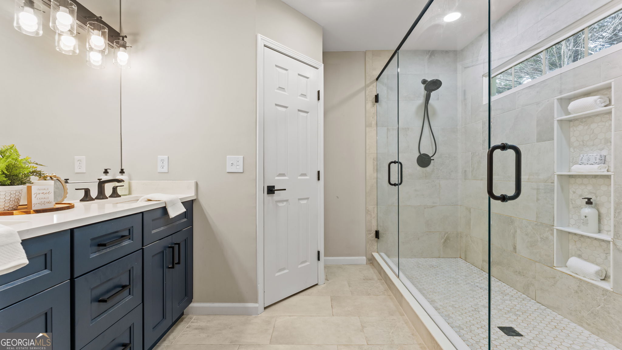 2030 Clayburn Drive Property Photo 9