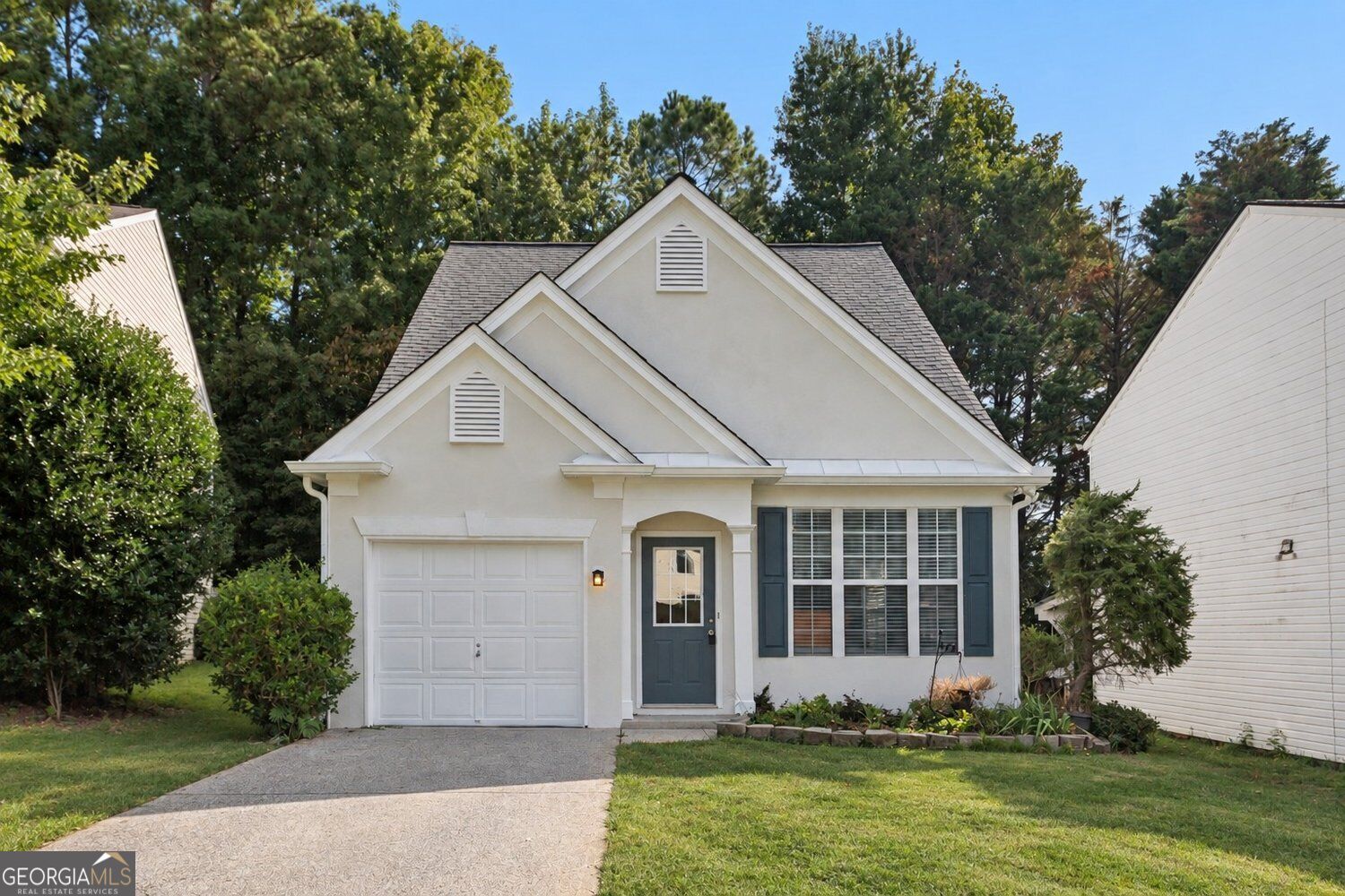1628 Woodsford Road Nw Property Photo 1