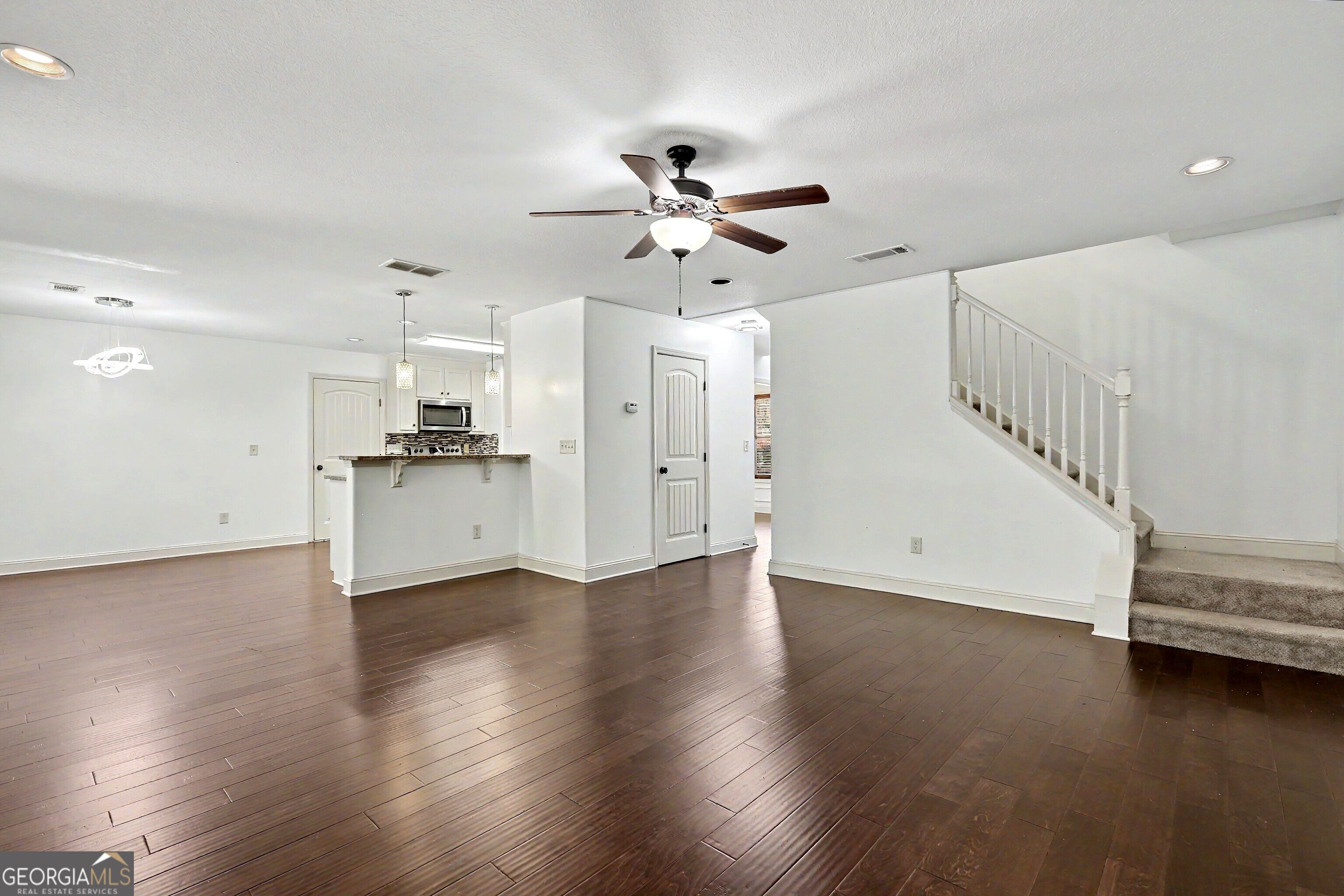 370 Emily Circle Property Photo 11