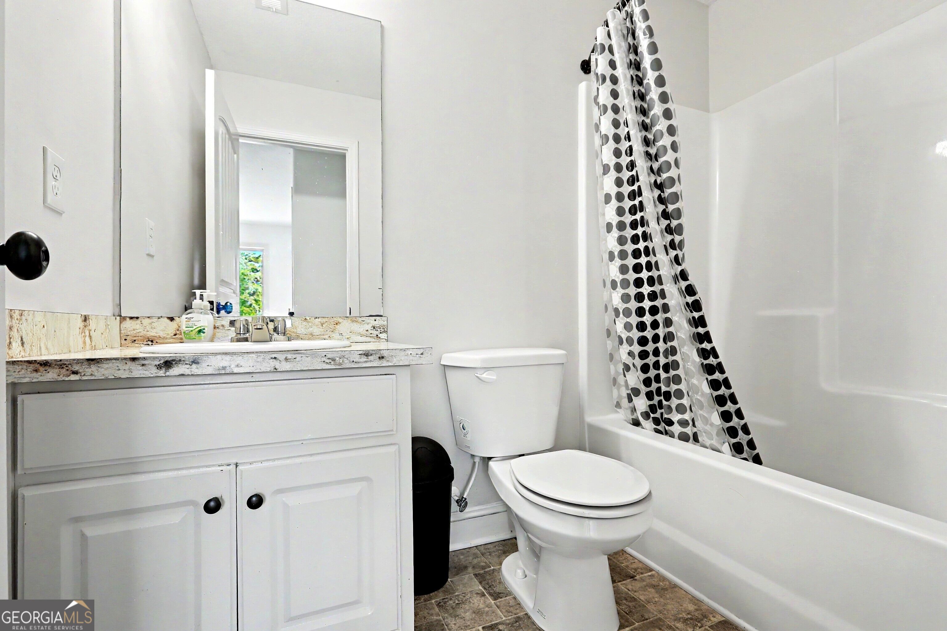 370 Emily Circle Property Photo 42
