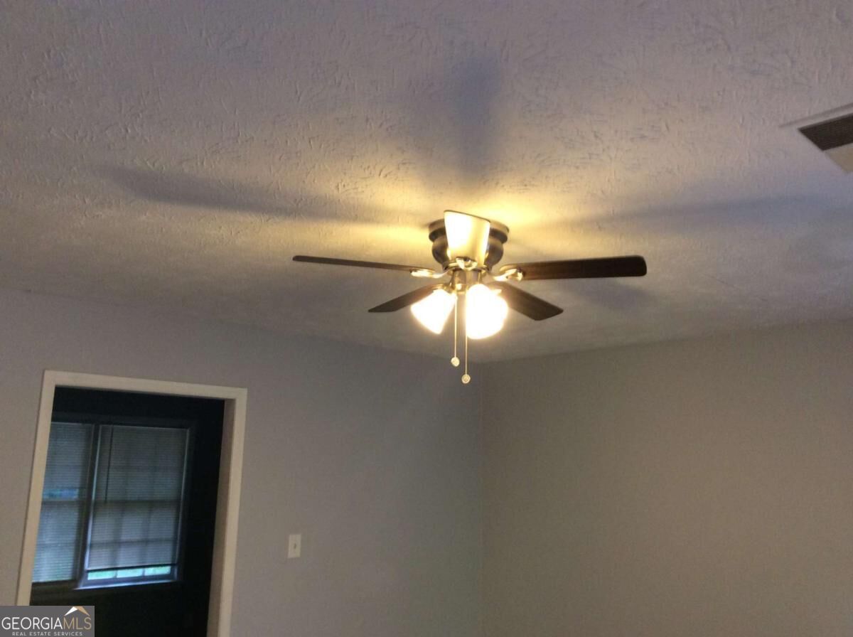 40 Candler Court Property Photo 9