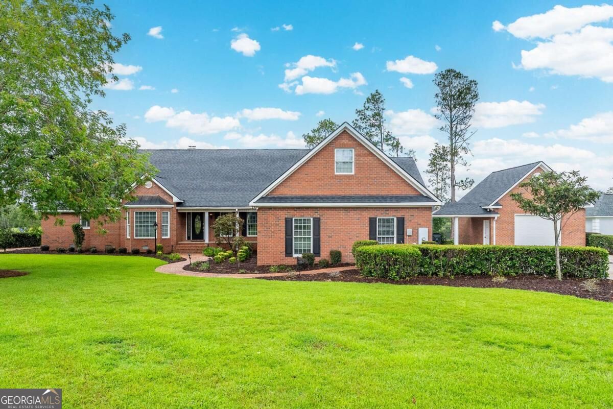 161 Greentree Drive