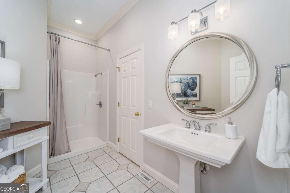 161 Greentree Drive Property Photo 42