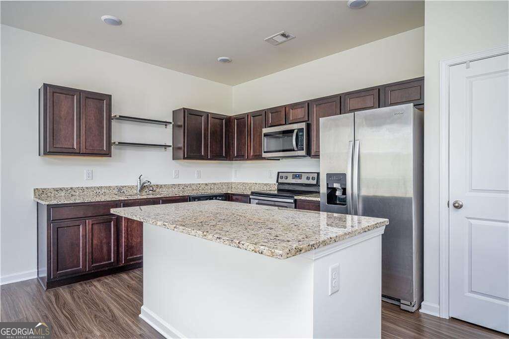 6390 Mountain Home Way Se Property Photo 5