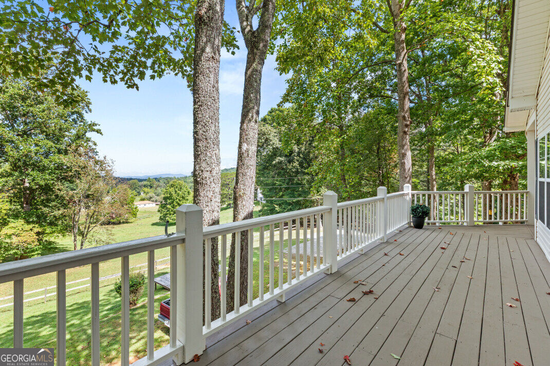 78 Diamond Drive Property Photo 3