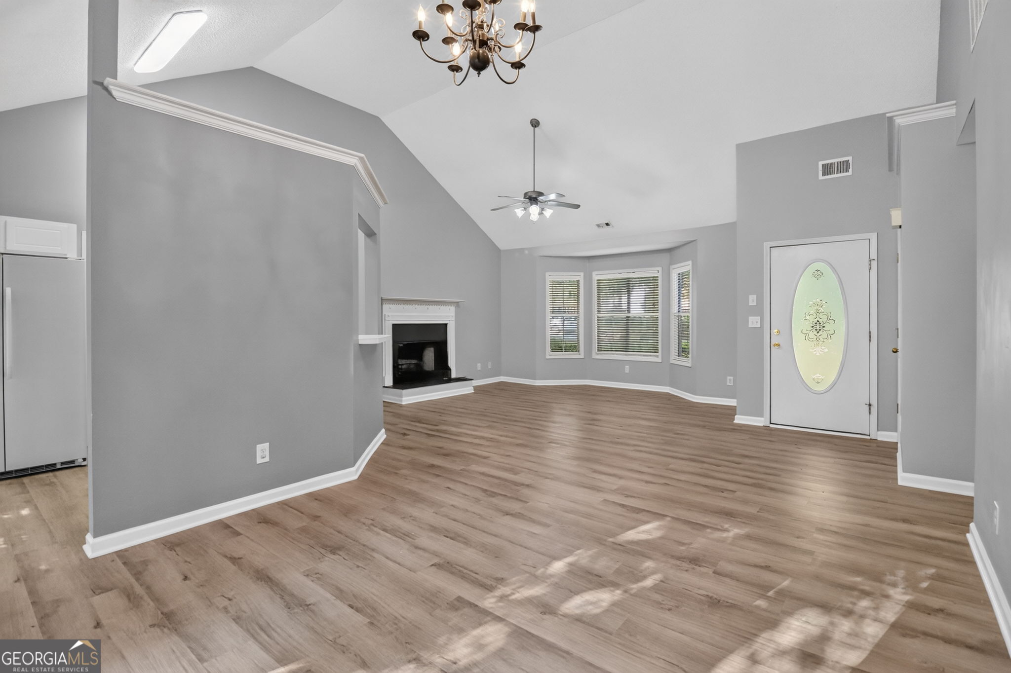 137 Suwanee Court Property Photo 8