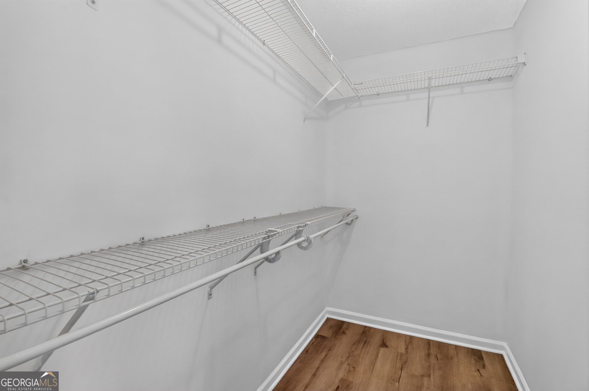 137 Suwanee Court Property Photo 20