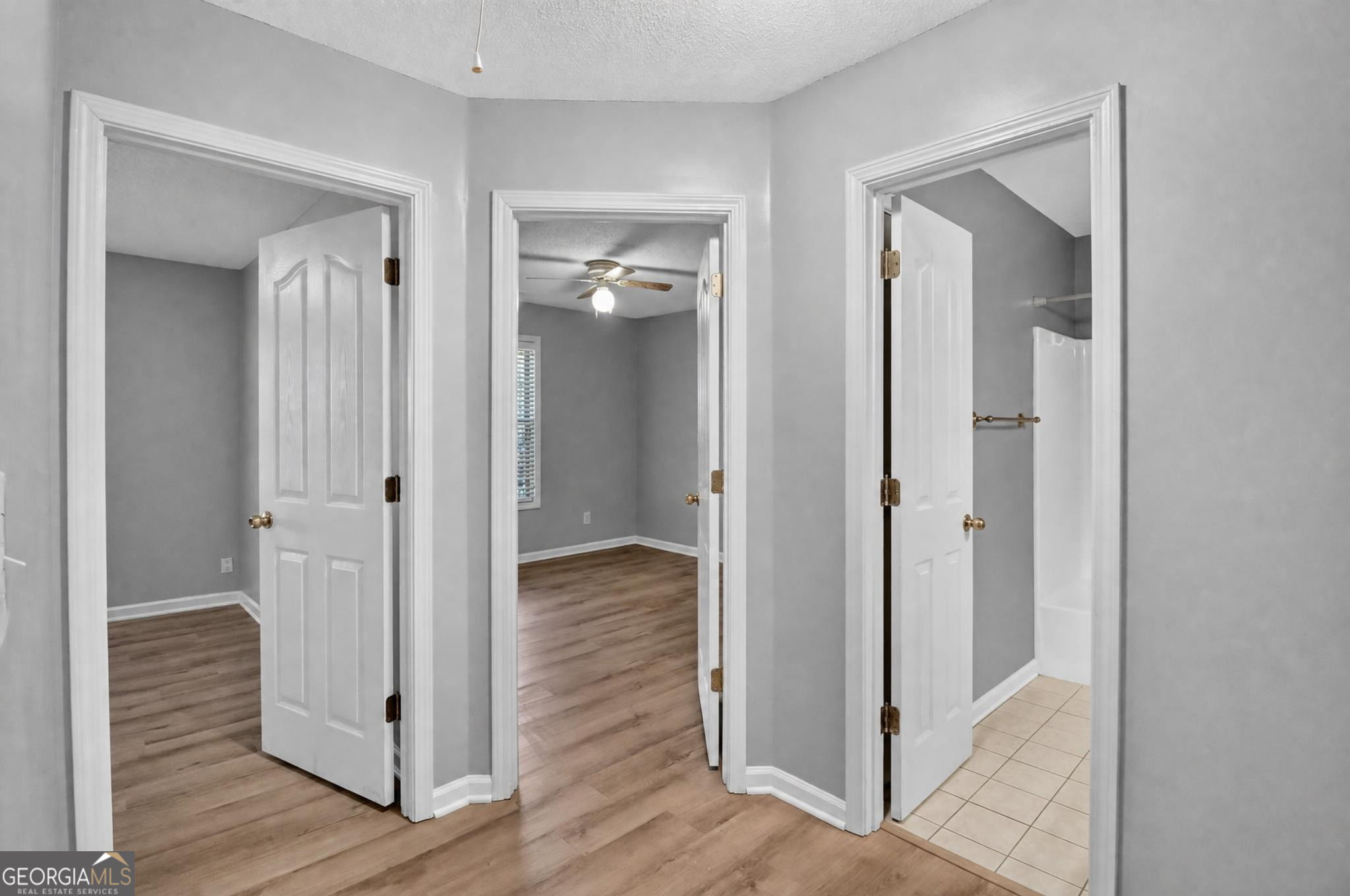 137 Suwanee Court Property Photo 26