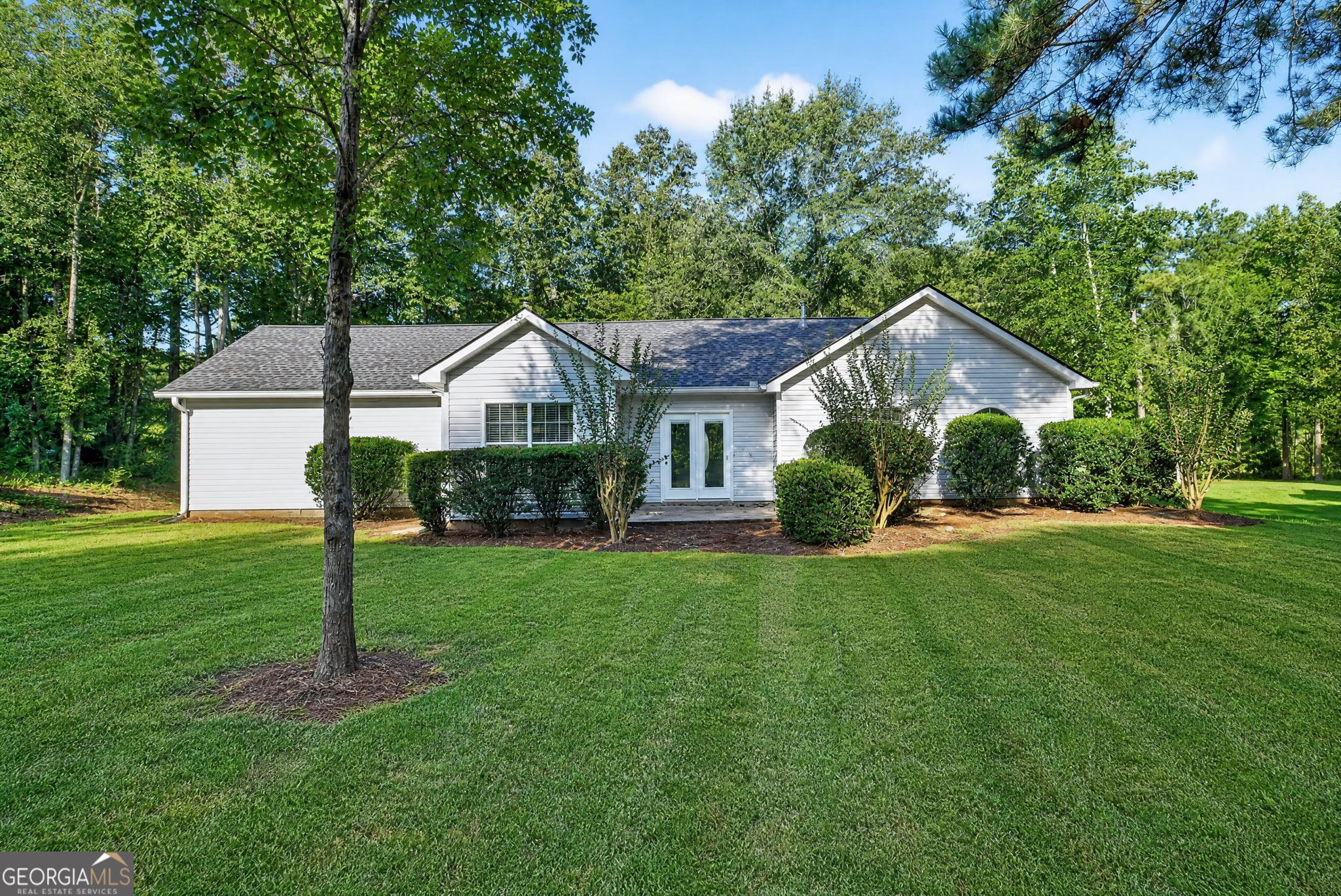 137 Suwanee Court Property Photo 31