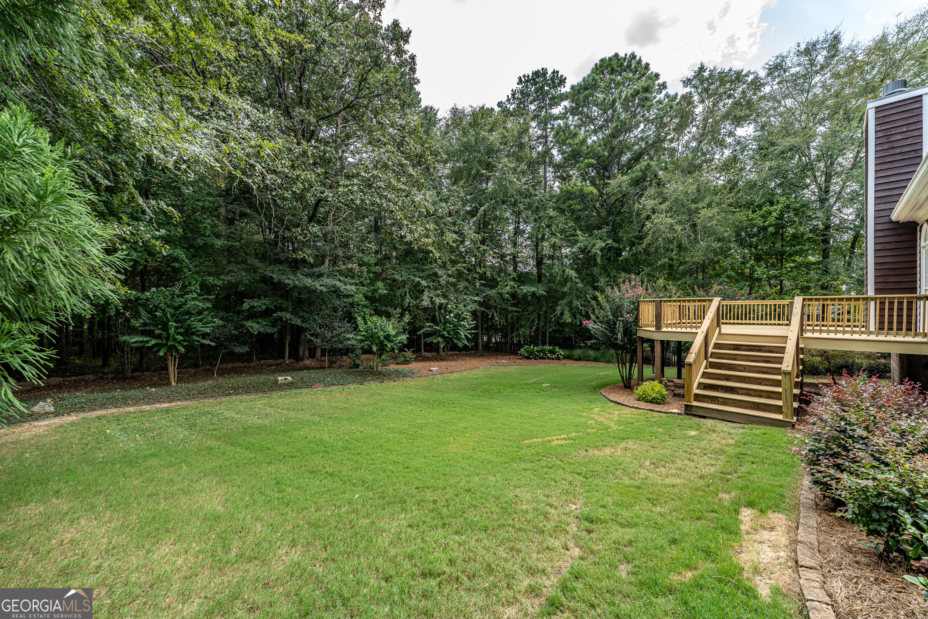 120 S Cloudview Road Se Property Photo 3