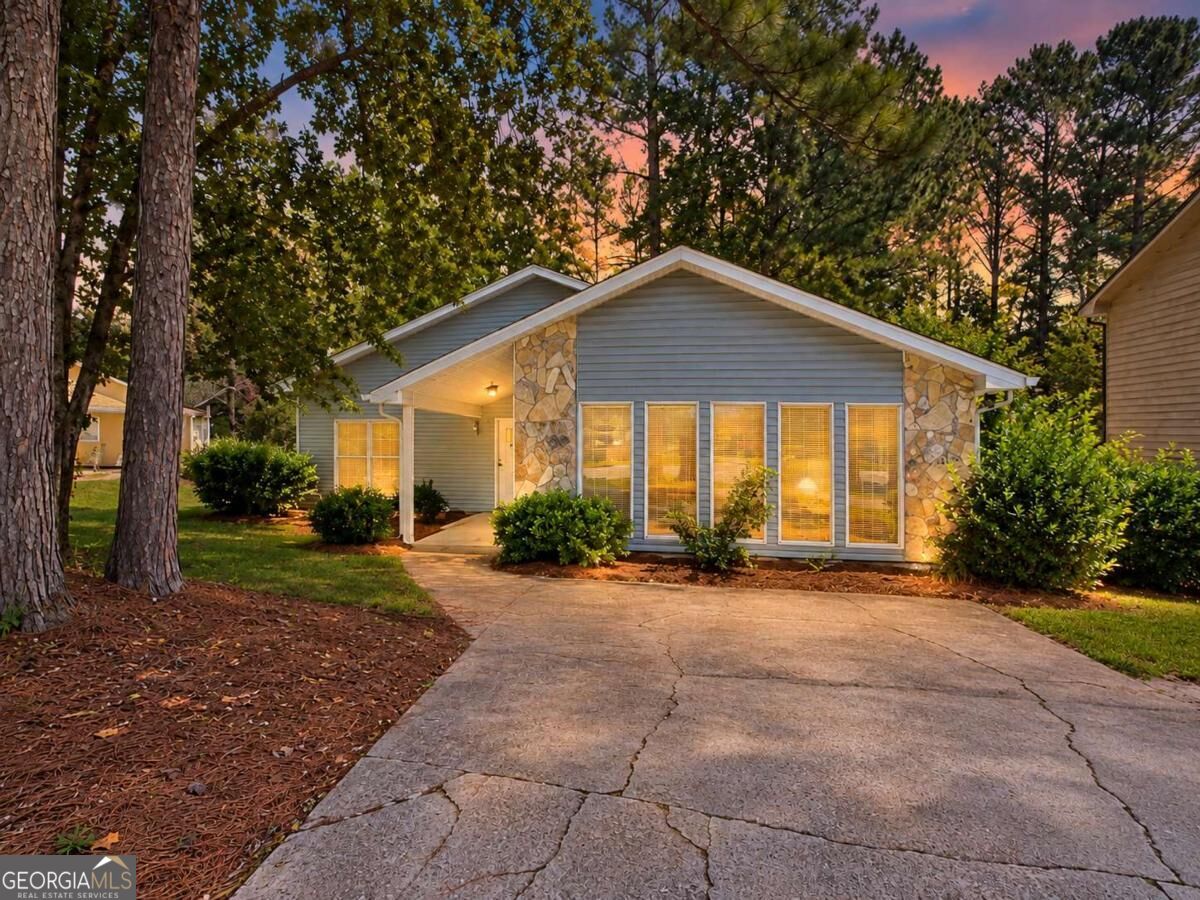 6260 Mozart Drive Property Photo 1