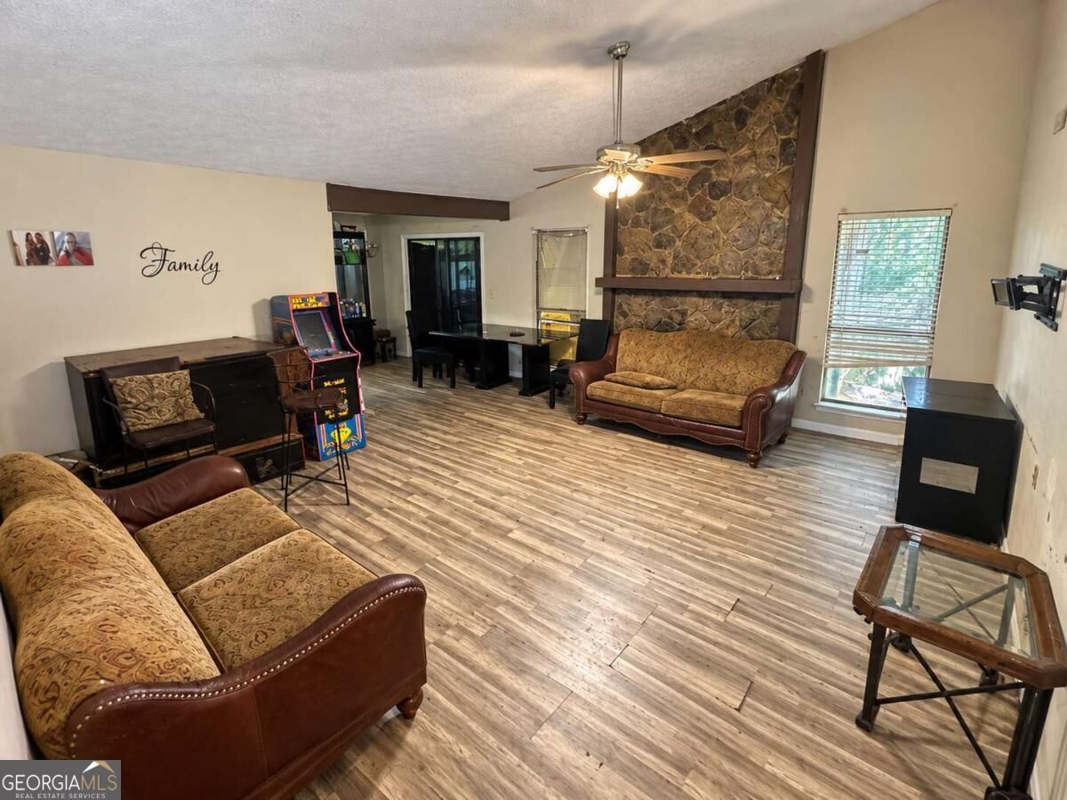 6260 Mozart Drive Property Photo 6