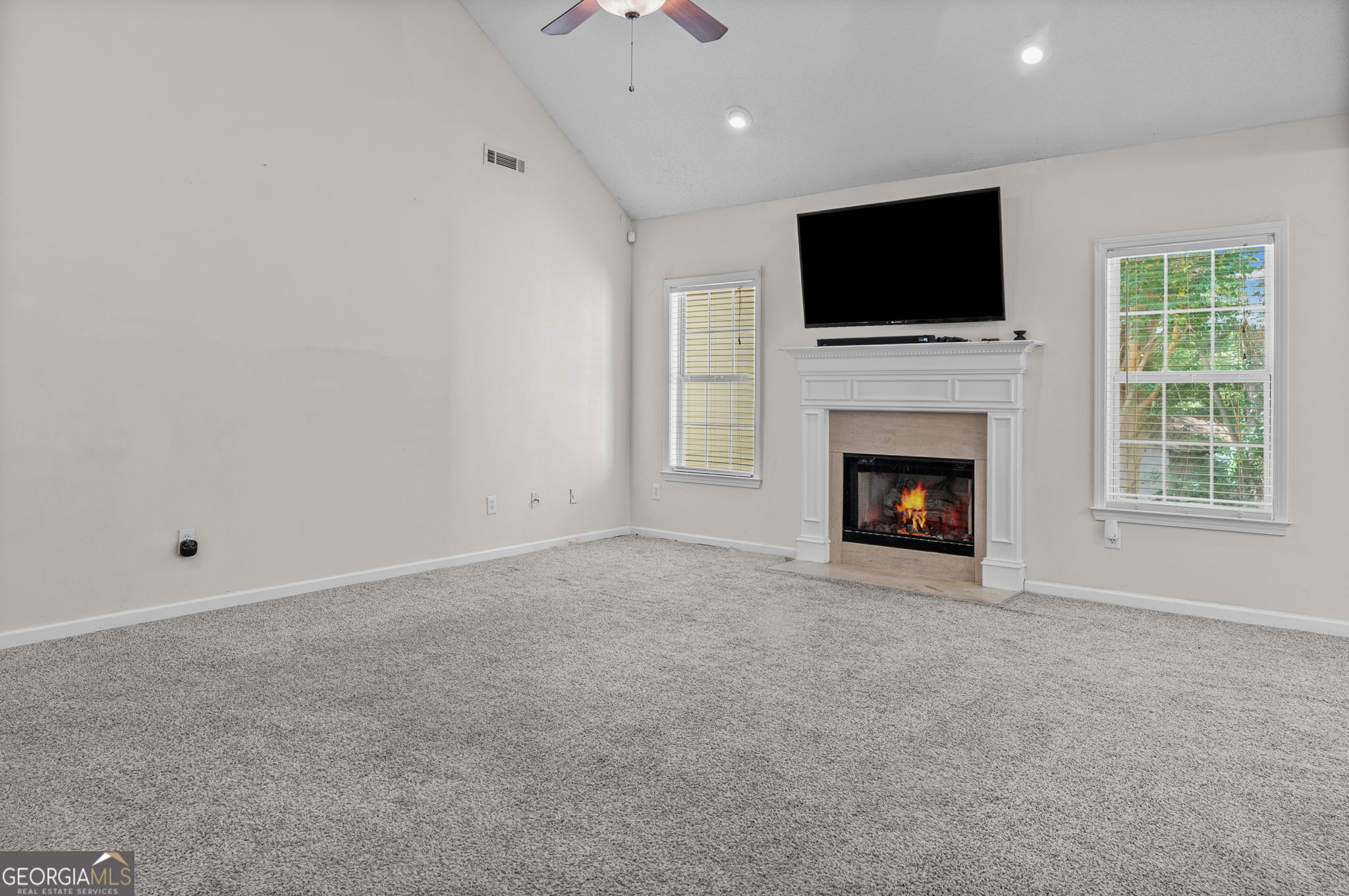 120 Hemlock Drive Property Photo 3