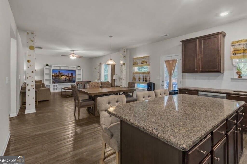 105 Westbury Drive Property Photo 10