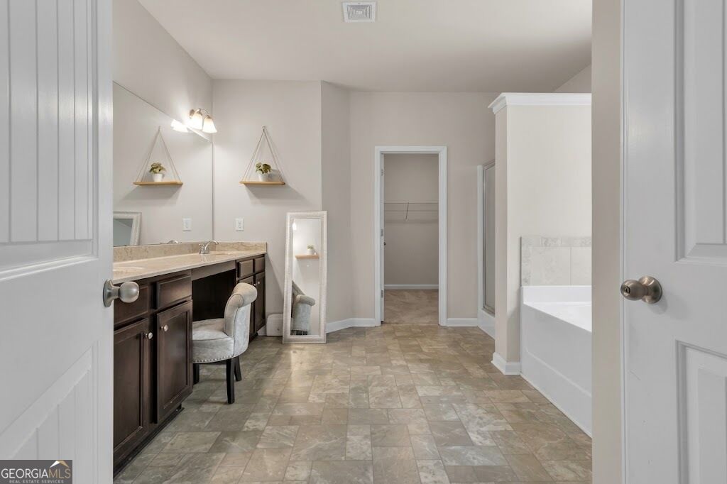 105 Westbury Drive Property Photo 14