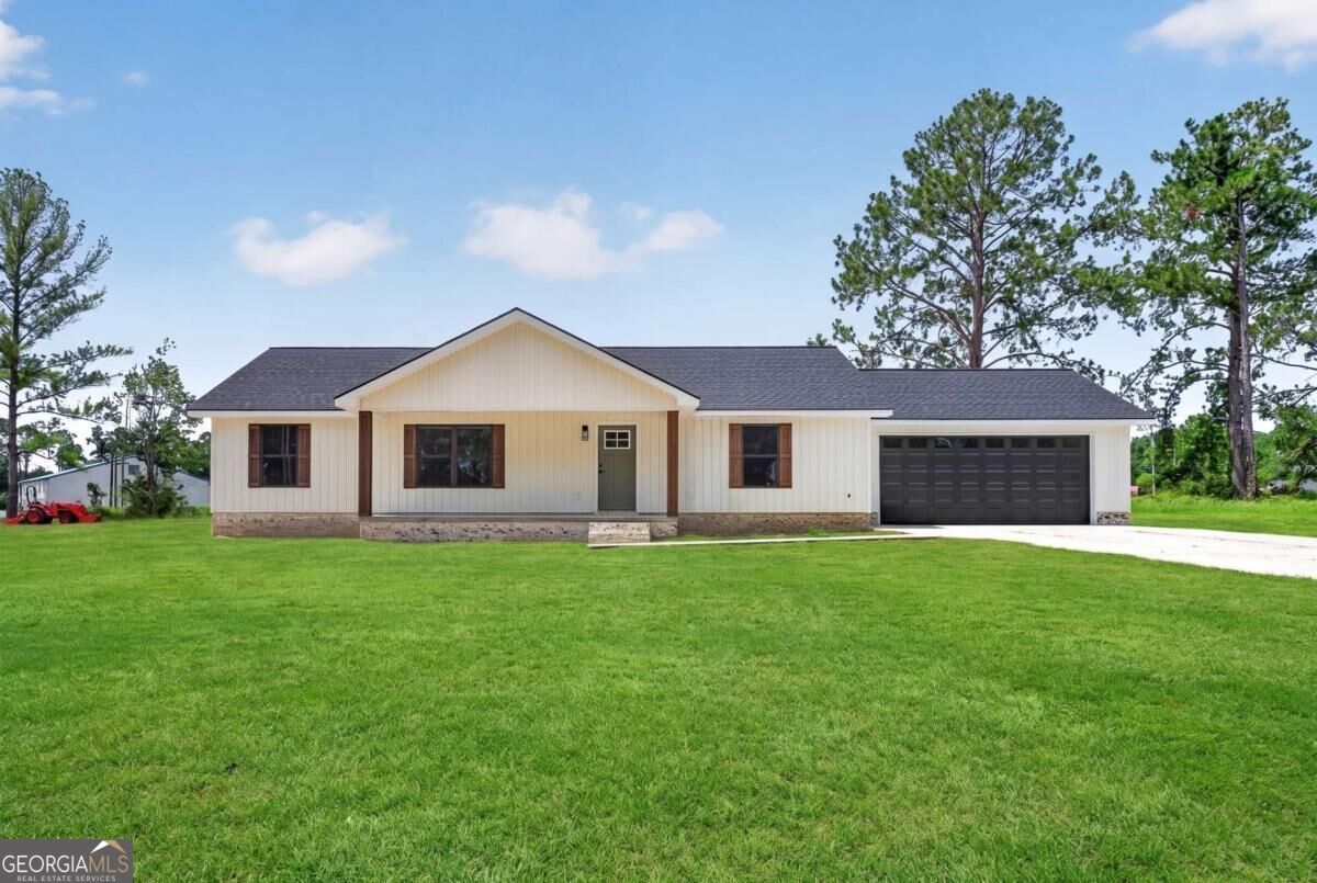 1479 Woodvalley Property Photo 1