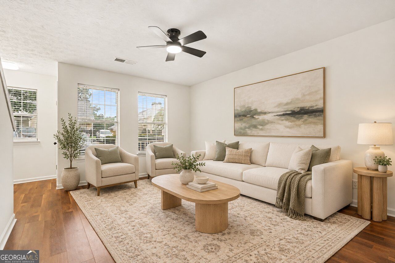 5955 Sherwood Trace Property Photo 4