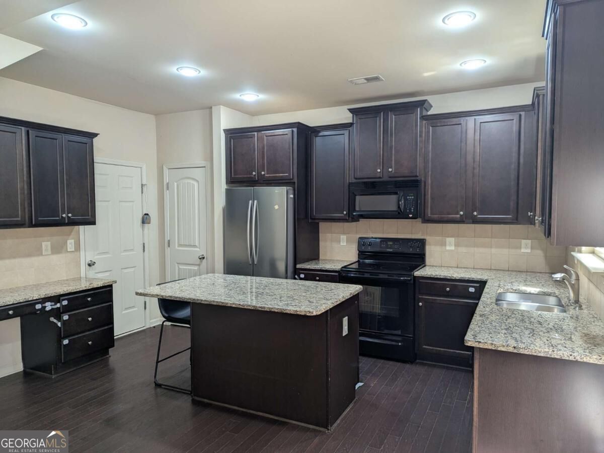 1785 Homeside Drive Property Photo 6