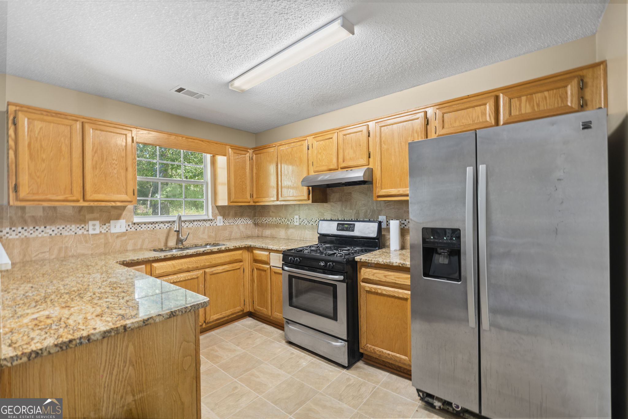 6880 Silver Maple Drive Property Photo 10